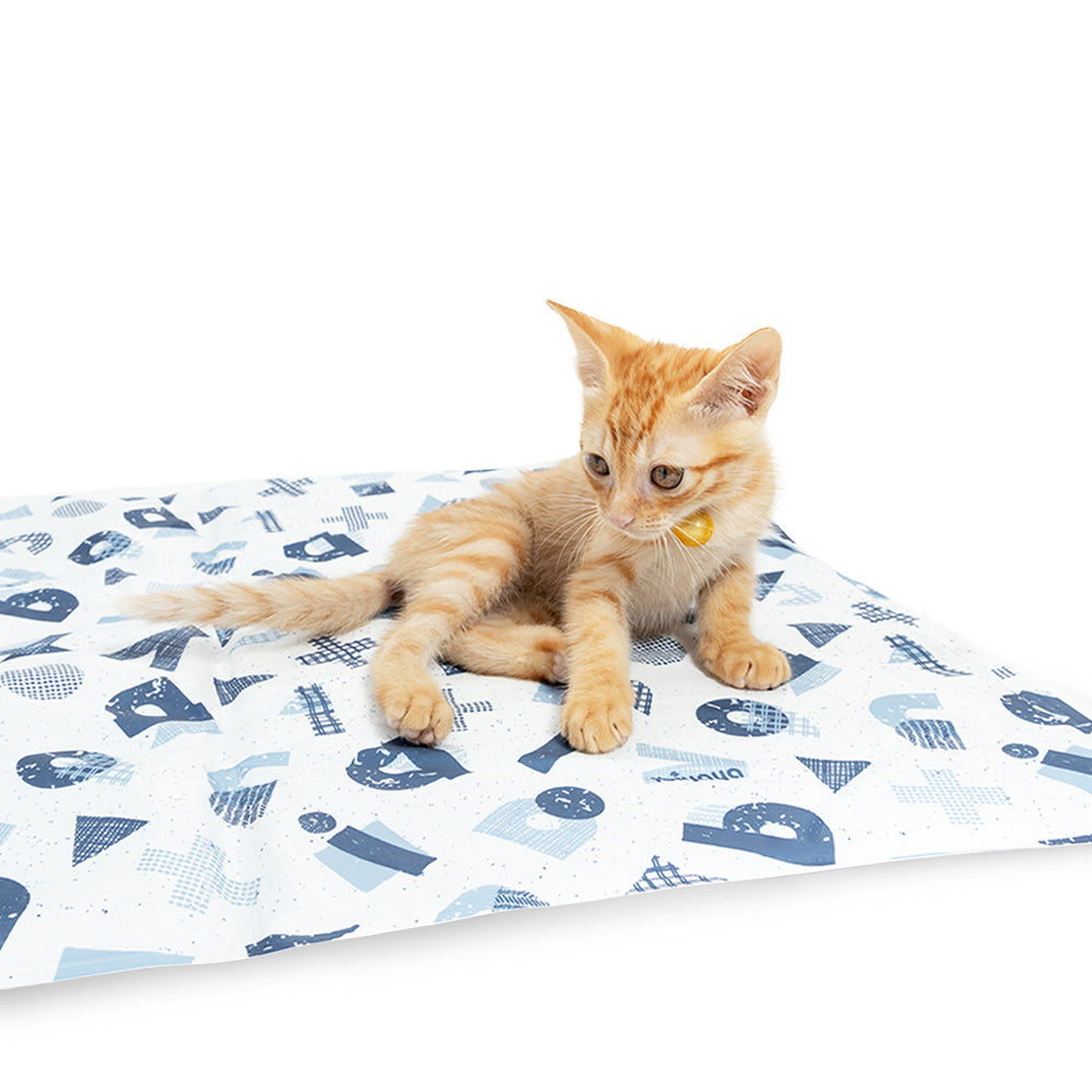 Ibiyaya Chill Pad Pet Cooling Mat - No Water or Power Required 50x65cm